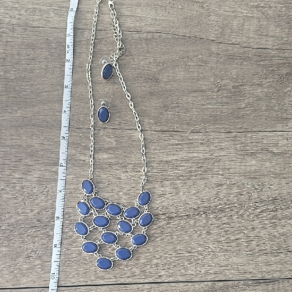 Elegant Silver and Blue Necklace